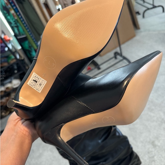 Brand new!! Pretty Little Thing black thigh high boots! Sz 10 - Picture 3 of 5